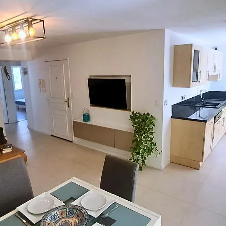 דירה Au Grand Calme, Centre Et La A Pied Saint-Raphaël