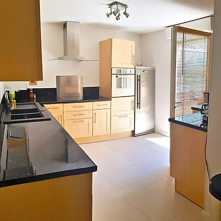 Au Grand Calme, Centre Et La A Pied Apartmán Saint-Raphaël