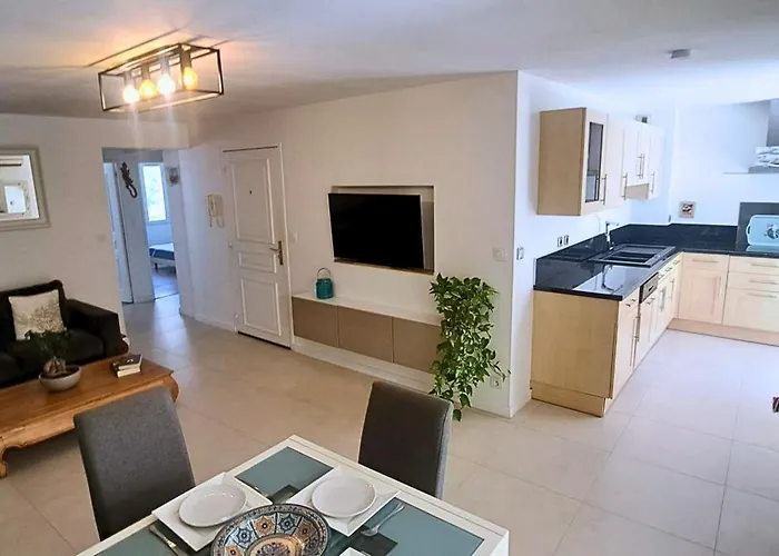 Apartmán Au Grand Calme, Centre Et La A Pied Saint-Raphaël